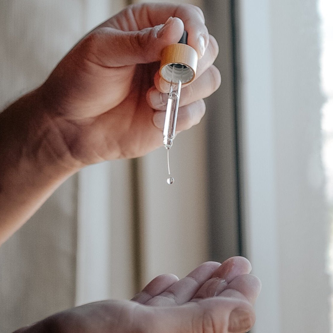 Mens Essential Oil - Revitalising Kakadu Plum + Prickly Pear-1